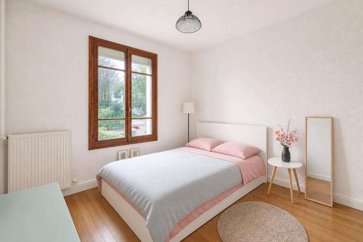 Maison à MONTEVRAIN