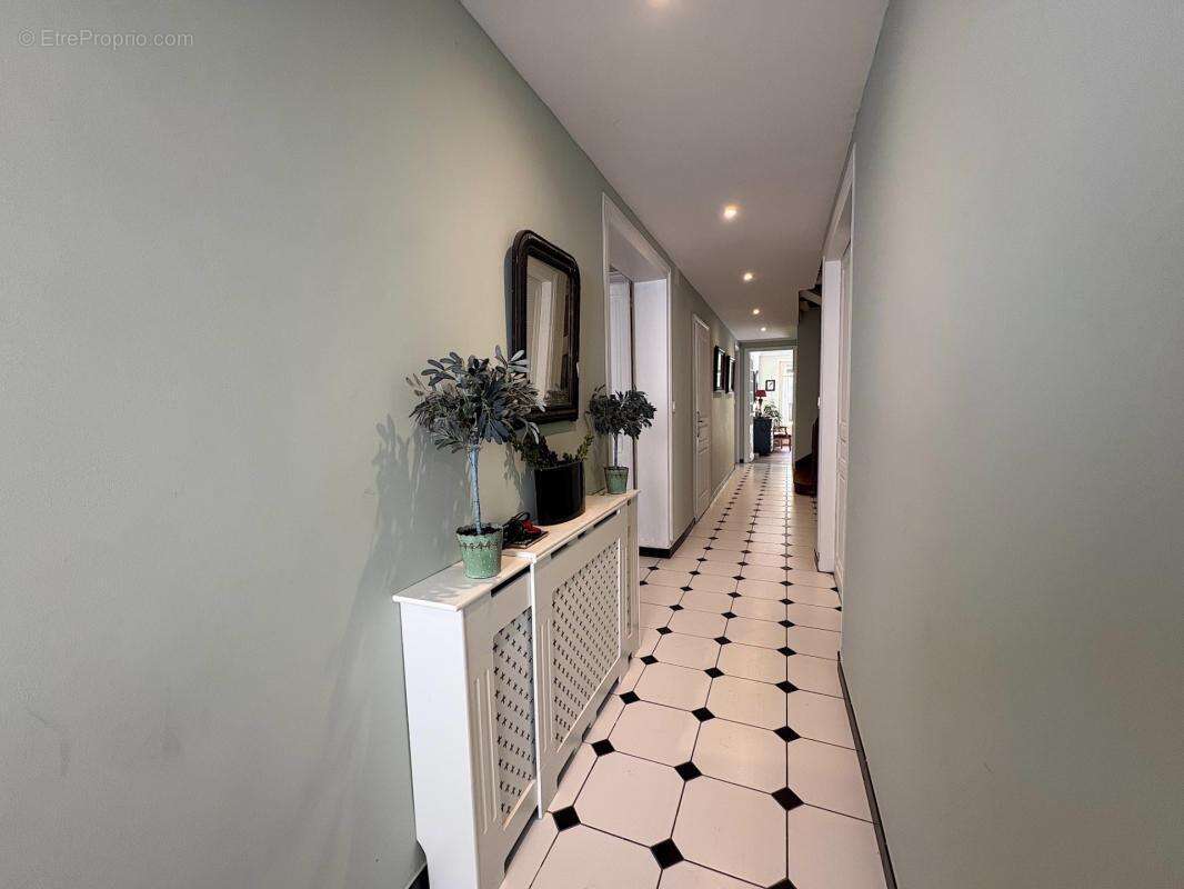 Maison à vendre 10 pièces 334M2 MIRANDE (32) - photo 2