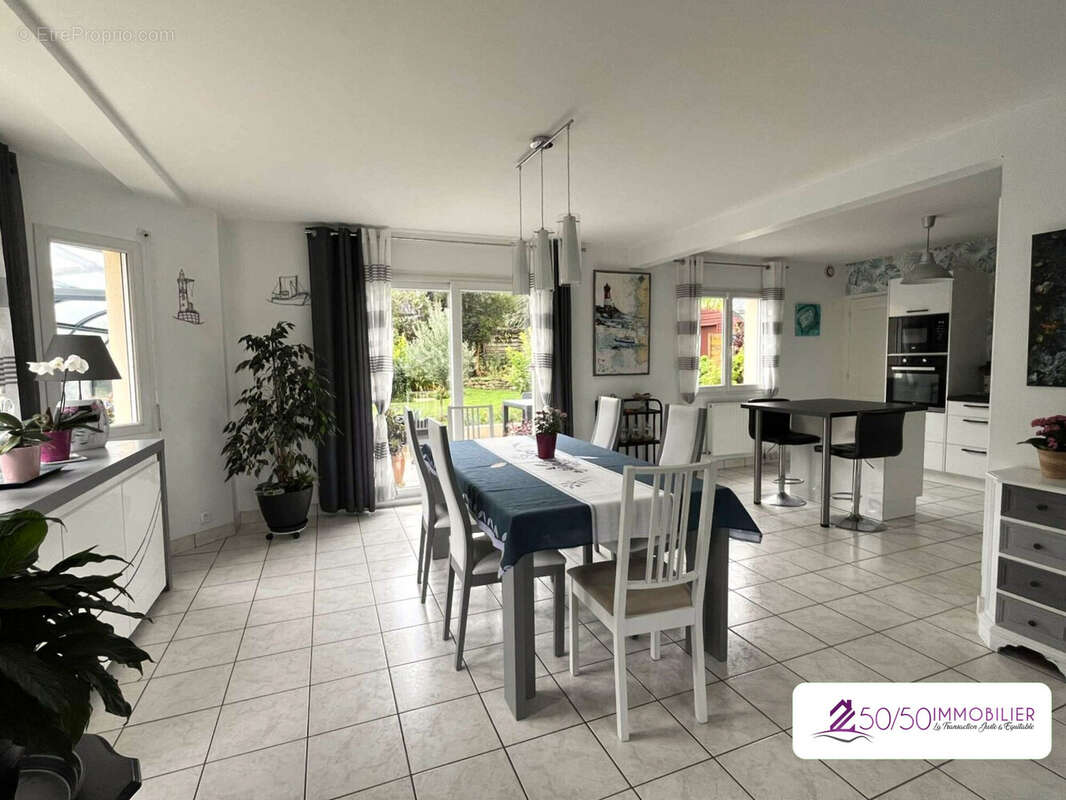 Maison à LE FOLGOET