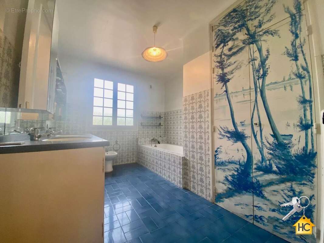 Appartement à MOUGINS