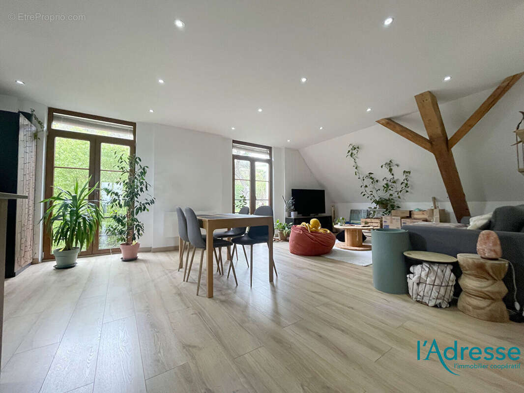 Appartement à HUSSEREN-LES-CHATEAUX