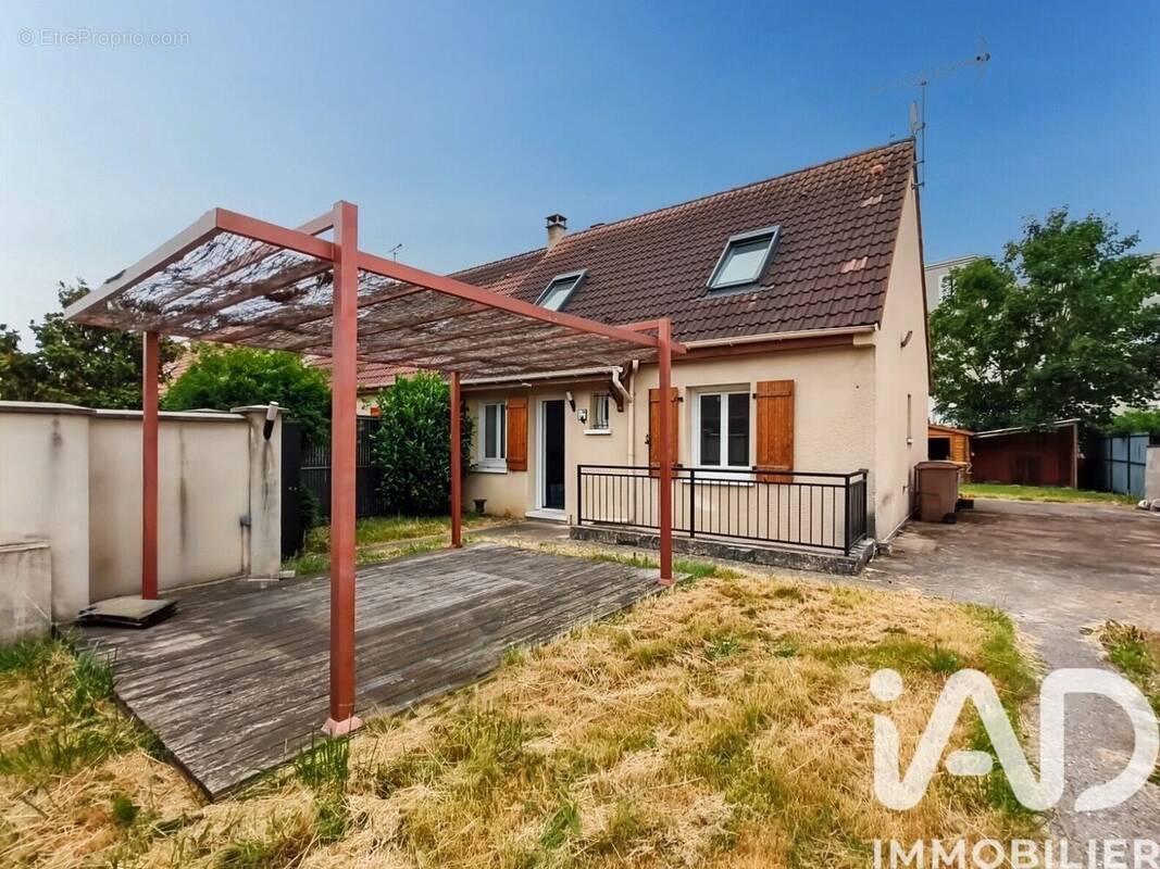 Photo 1 - Maison à MERY-SUR-OISE
