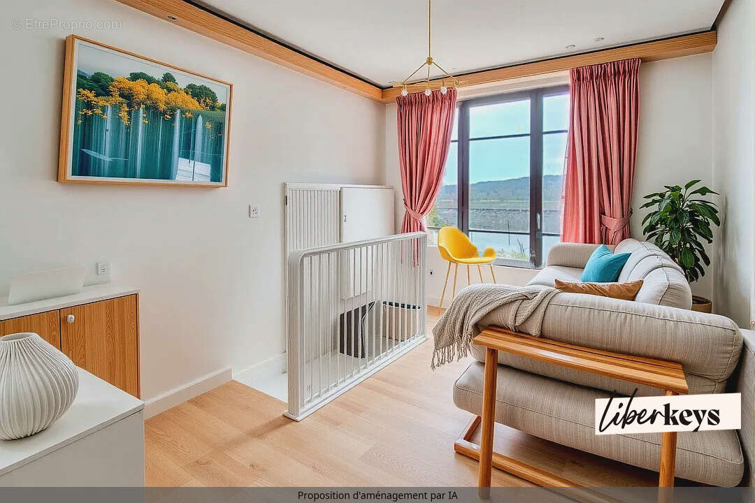 Maison à SAINT-CLEMENT-DES-LEVEES