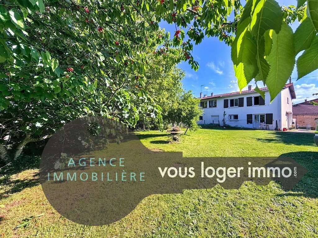 Maison à MONTESQUIEU-VOLVESTRE