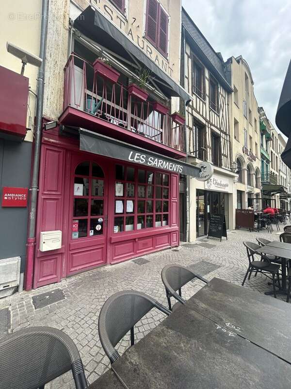 300 m² à Chalons-En-Champagne  - photo 2