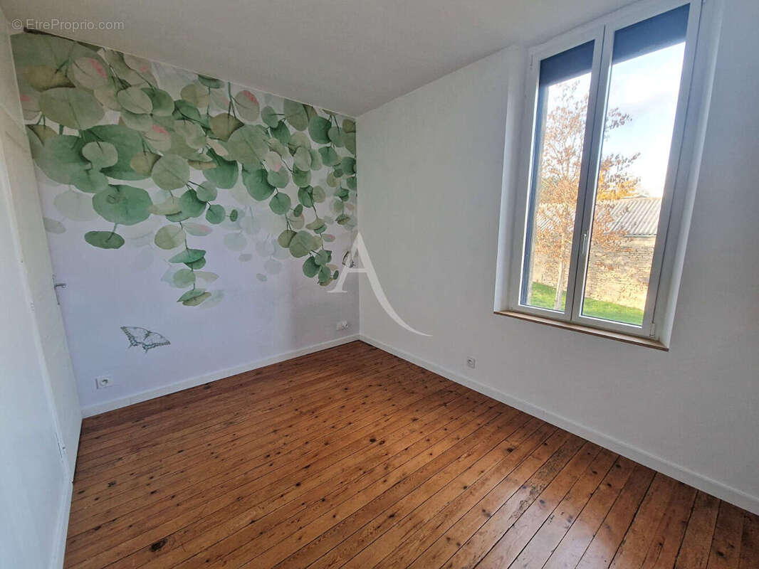 Maison à DOUE-LA-FONTAINE