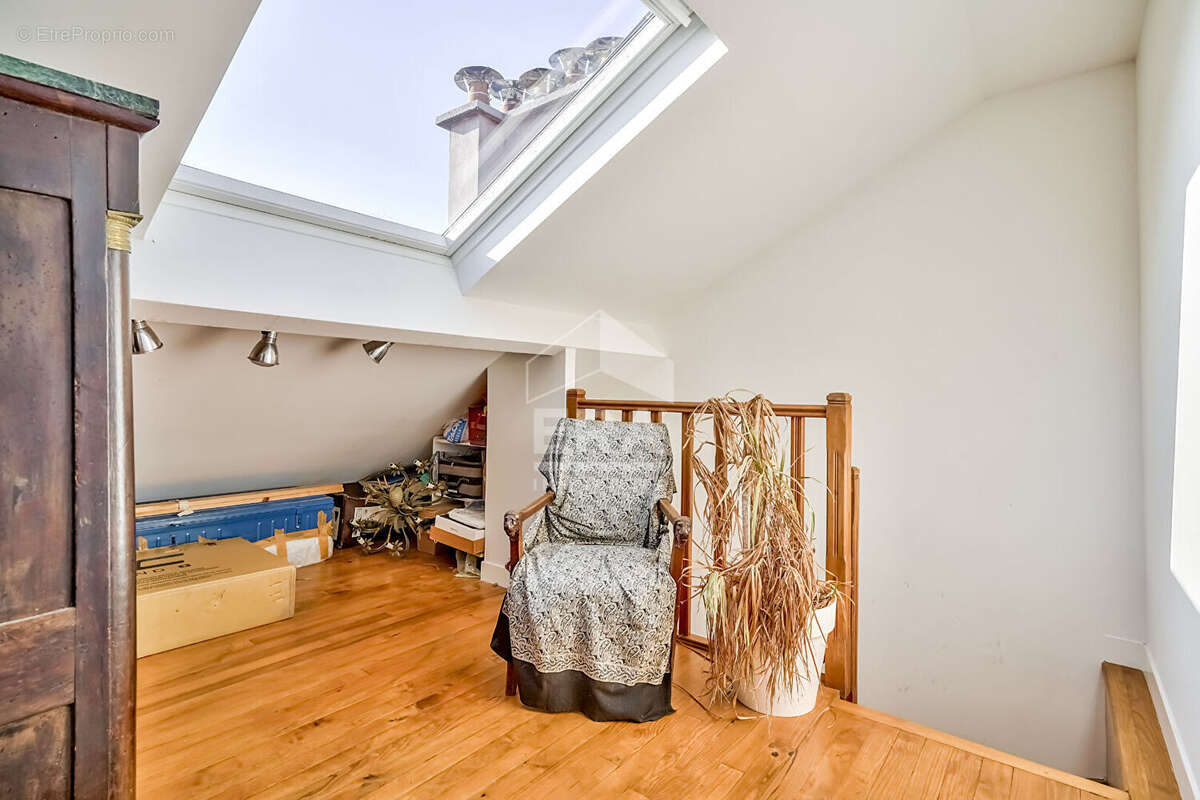 Appartement à ISSY-LES-MOULINEAUX