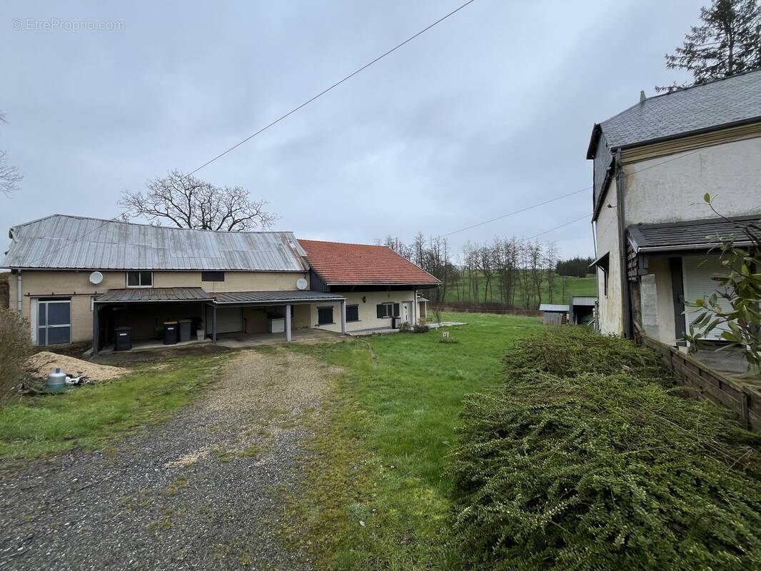 Appartement à CHAUMONT-PORCIEN