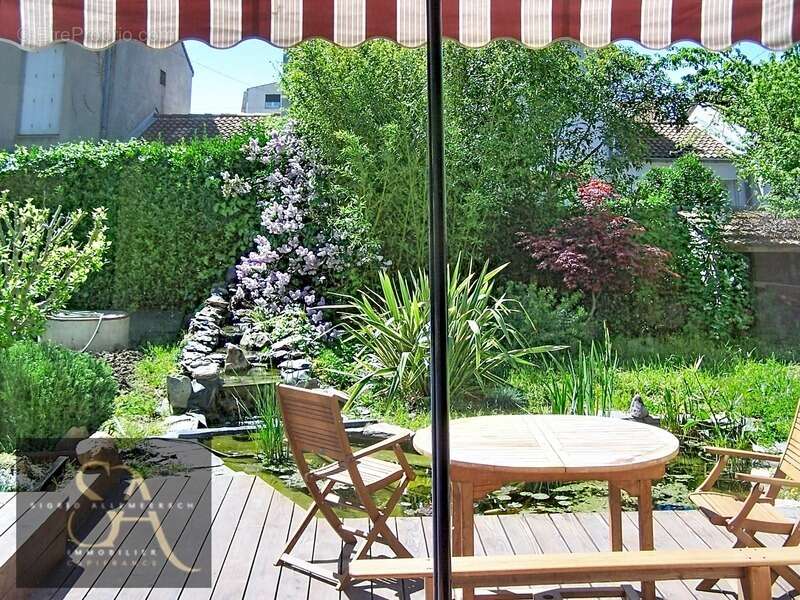 A vendre maison avec 3 chambres, un bureau, garage et jardin à Carcassonne proche des commodités - photo 2