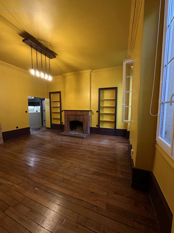 Appartement à MOULINS