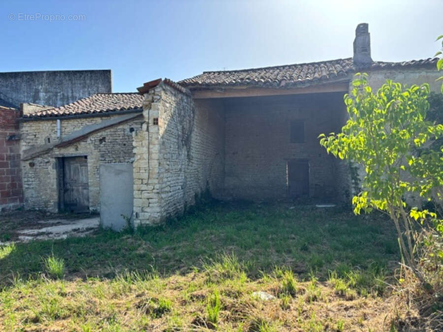 Maison à LA RONDE