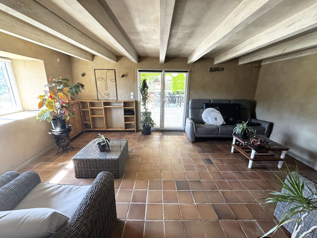 Maison à SATILLIEU
