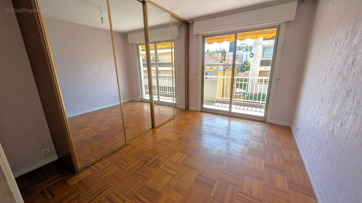 Appartement 60 m² à Cagnes-Sur-Mer  - photo 5