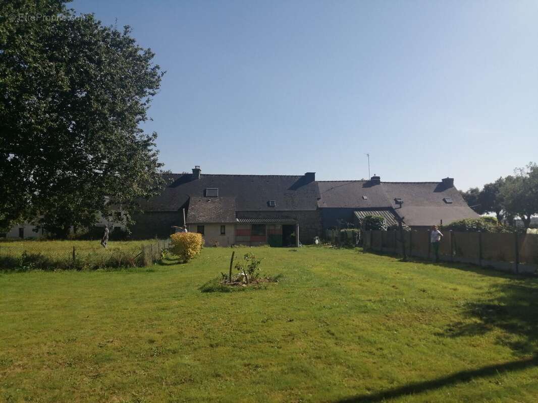 Maison à PLELAN-LE-GRAND