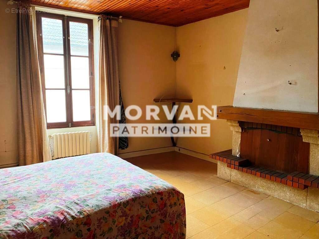 Maison à SAINT-SAULGE