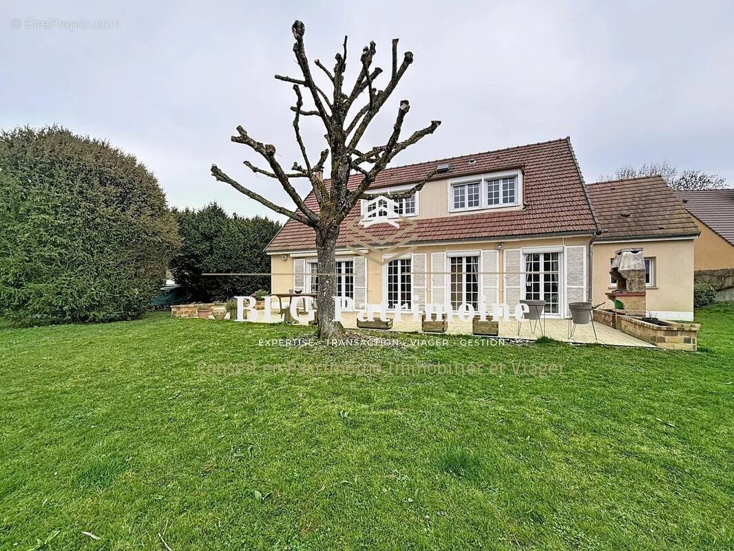 Maison à EZY-SUR-EURE