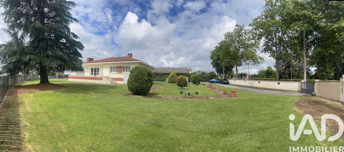 Photo 2 - Maison à BOULOGNE-SUR-GESSE