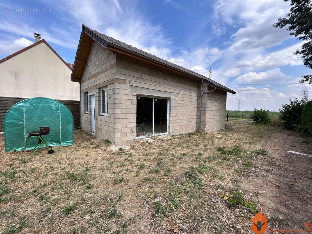 Terrain 3059 m² à Guerard  - photo 3
