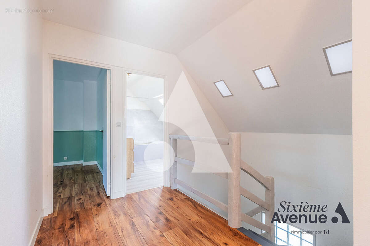 Maison à SAINT-GERMAIN-LES-ARPAJON