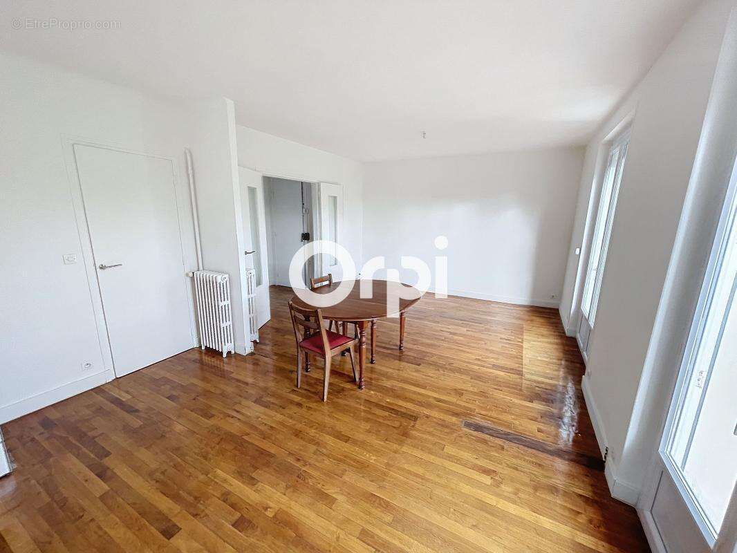 Appartement À Vendre - photo 5