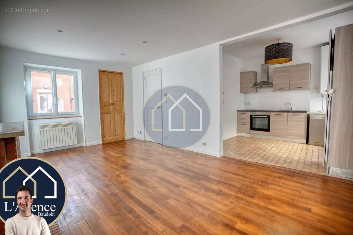 Appartement à EPERNON
