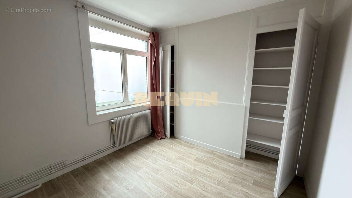 Appartement à LA MADELEINE