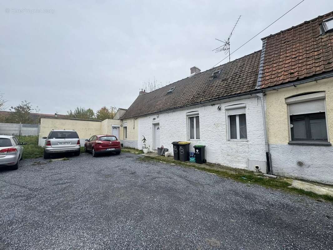 Appartement à DOUCHY-LES-MINES