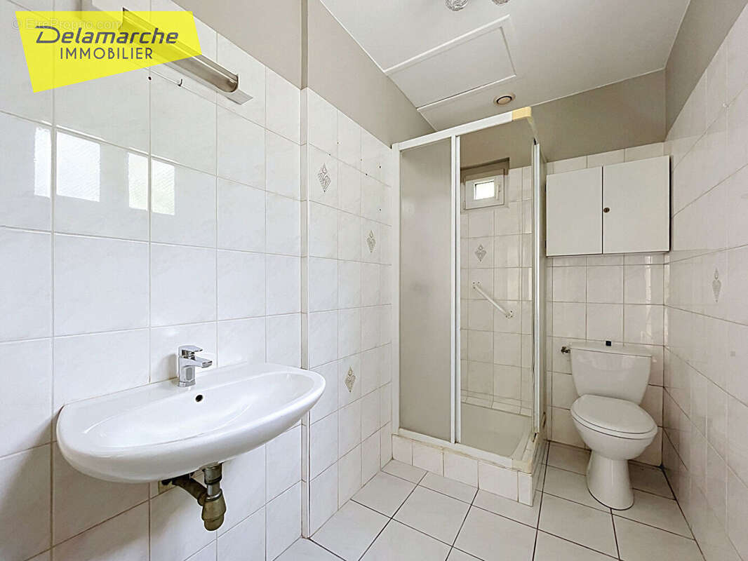 Appartement T2 avec terrasse à Saint-Hilaire-du-Harcouët (50600) - photo 6