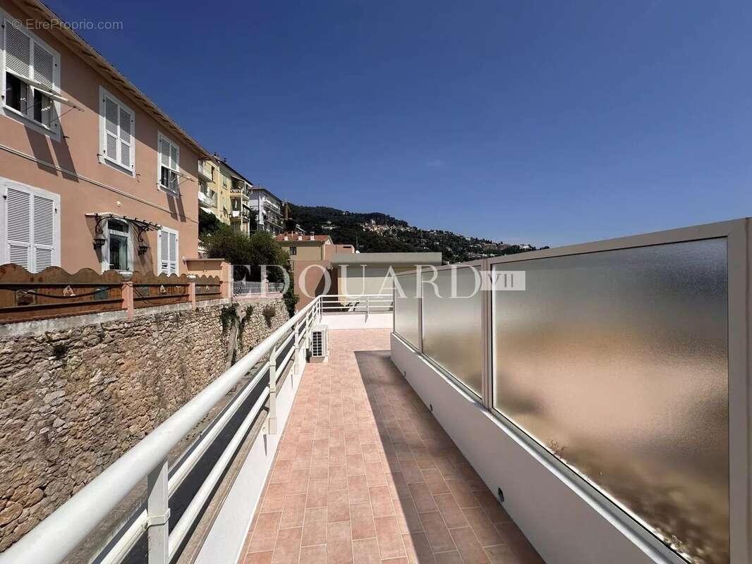 Appartement à ROQUEBRUNE-CAP-MARTIN