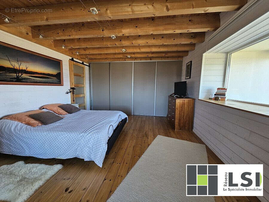 Maison à LACHAPELLE-GRAILLOUSE