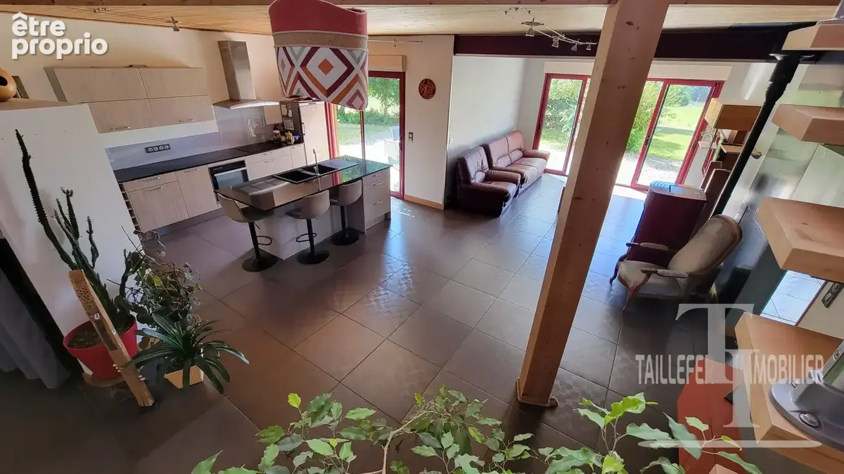 Maison 5 pièces 155 m² à vendre à Saint-Yrieix-La-Perche (87500) - photo 8