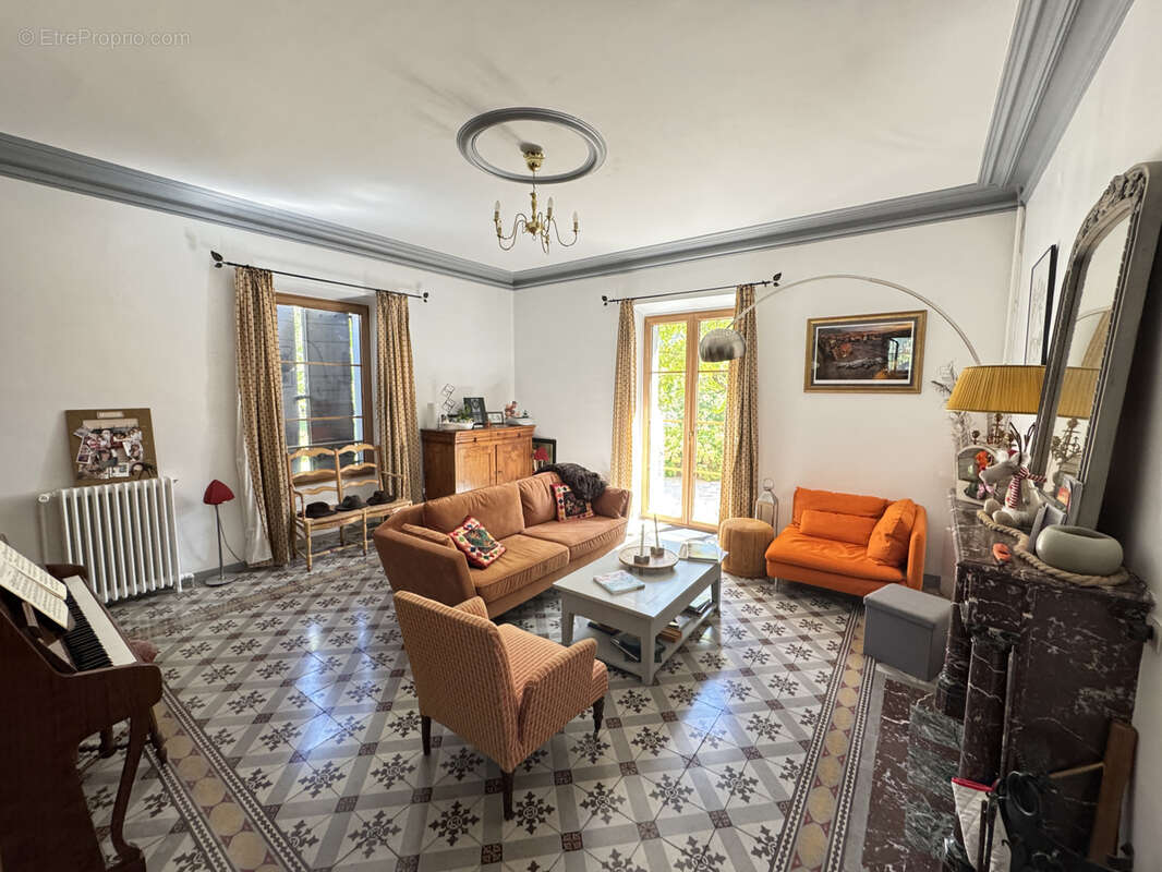 Maison à LA MOTTE-DU-CAIRE