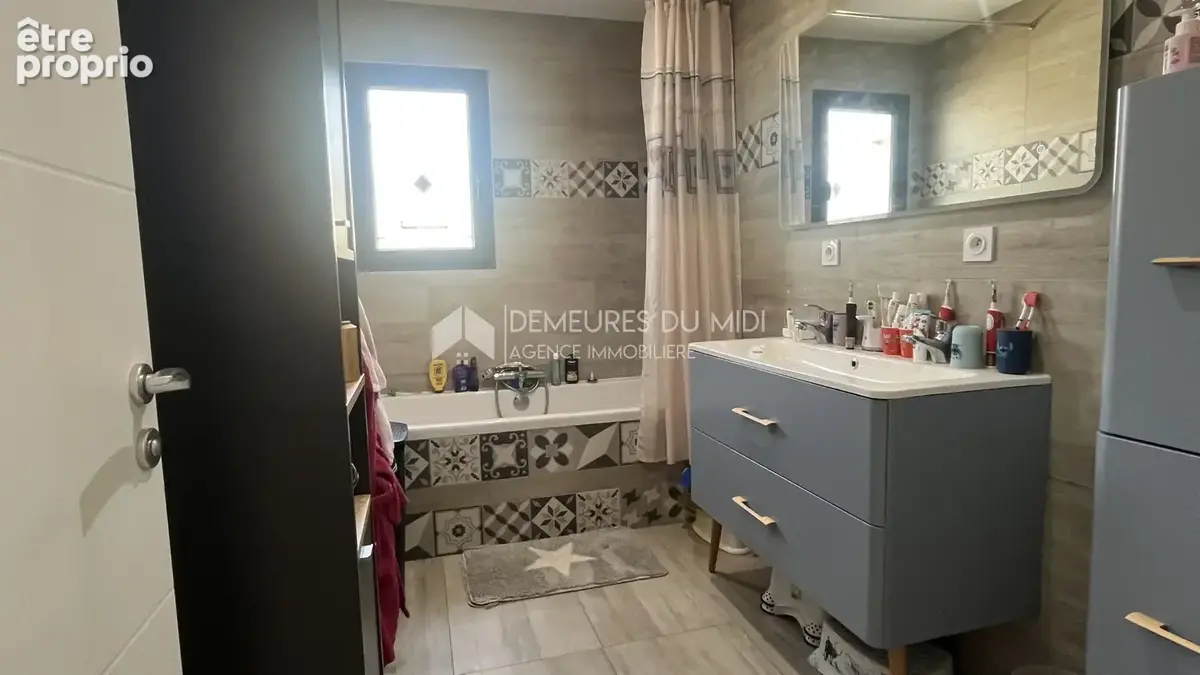 Maison récente T5 sur 800m2 de terrain - photo 8