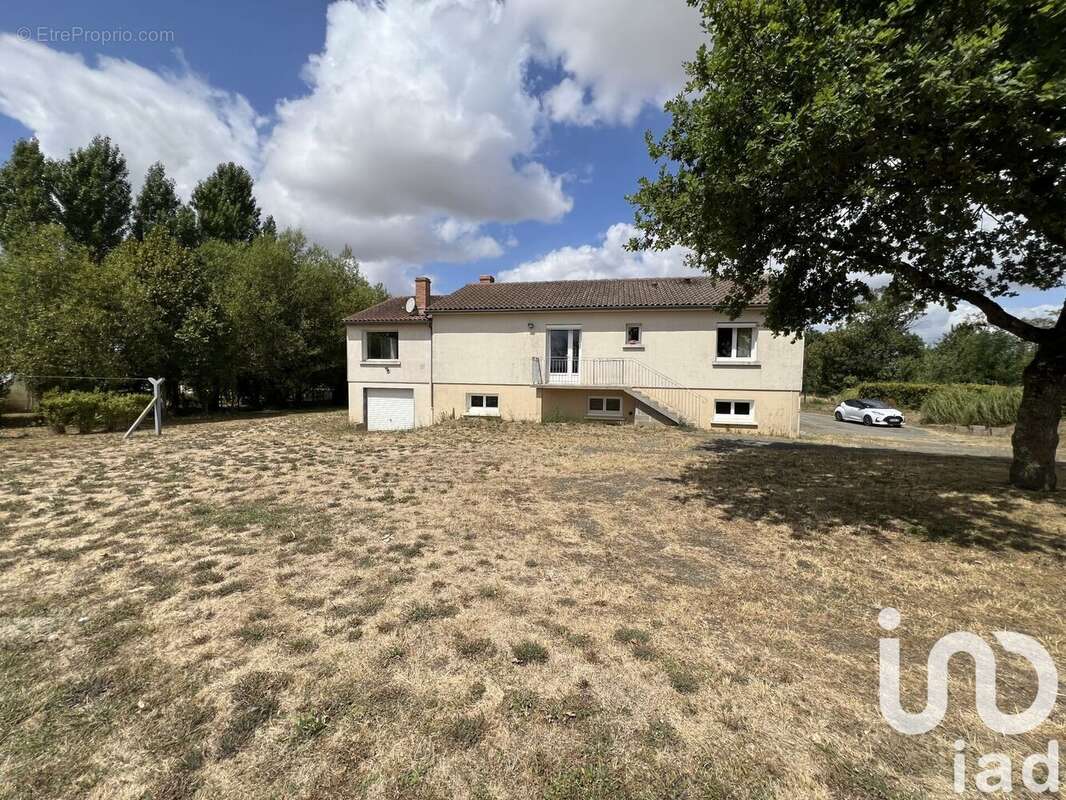 Photo 8 - Maison à CERNUSSON