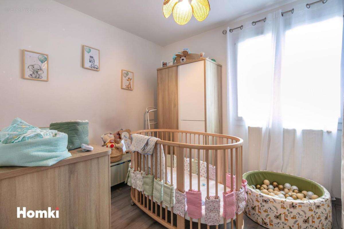 Appartement à FONTAINE