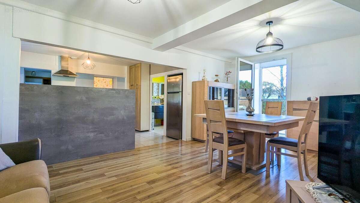 Maison à BAUDRIERES