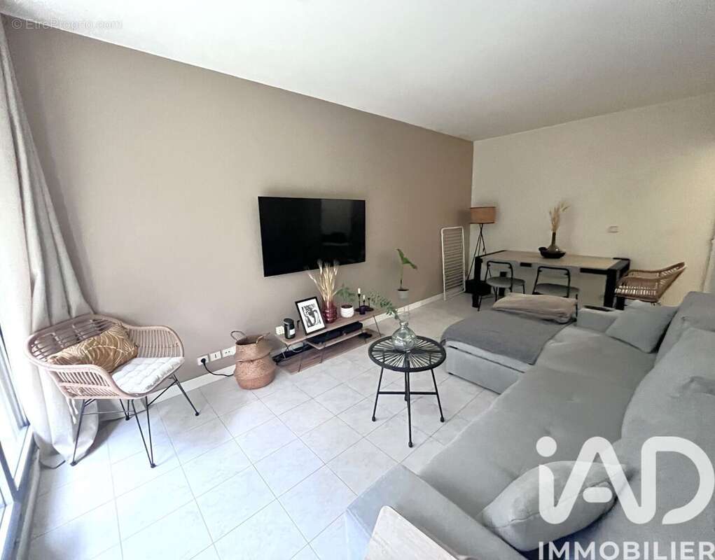 Photo 3 - Appartement à ASNIERES-SUR-SEINE