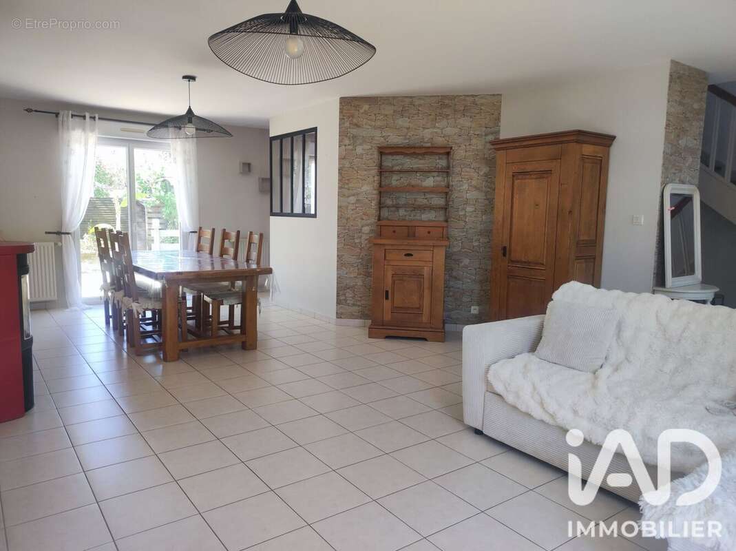Maison 104 m² à Ancenis  - photo 2