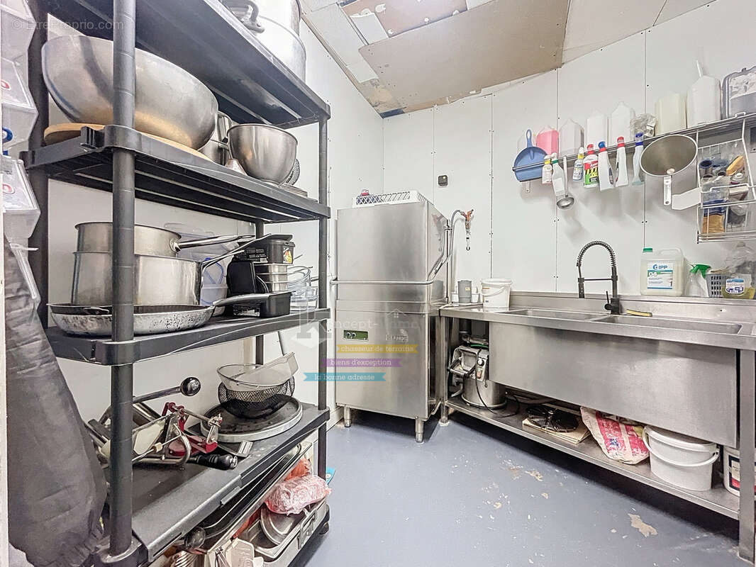 n°1 - Commerce à CLERMONT