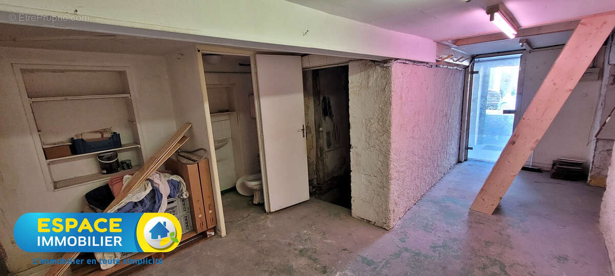 EXCLUSIVITE ! Local professionnel hyper centre   25 m2   40 m2 de cave - photo 2
