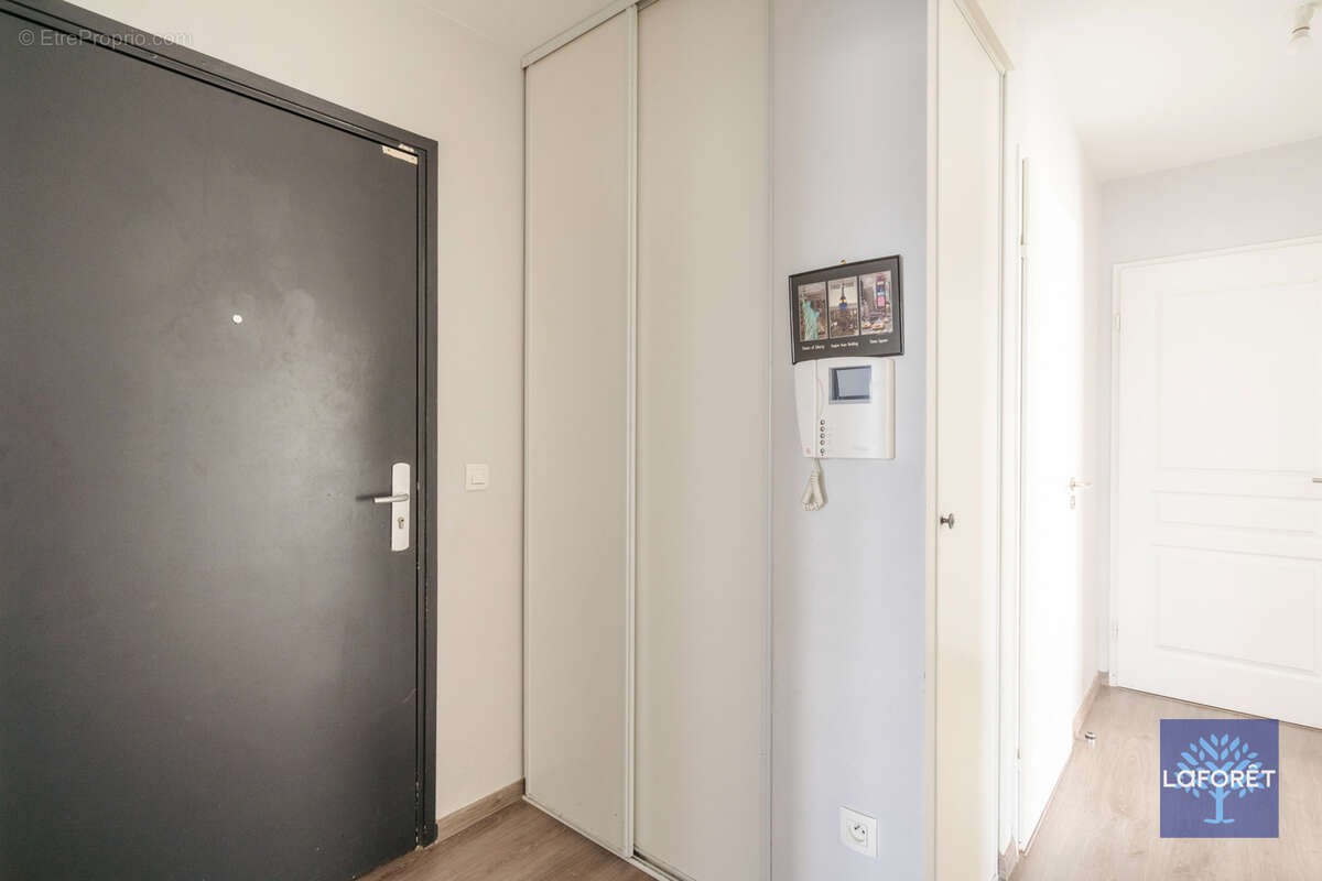 Appartement à LES PAVILLONS-SOUS-BOIS