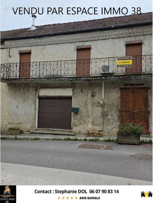 Maison à SAINT-MARTIN-DE-LA-CLUZE