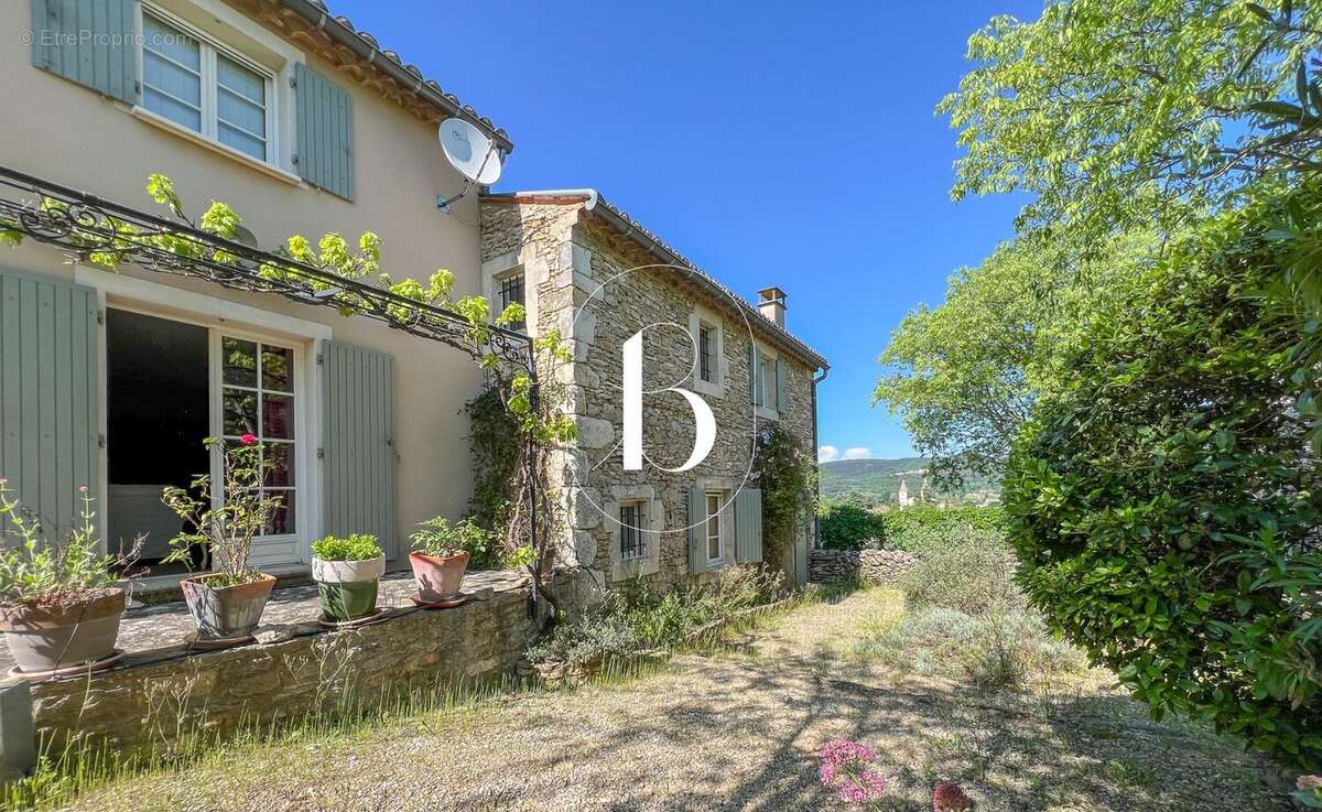 Maison à GOUDARGUES