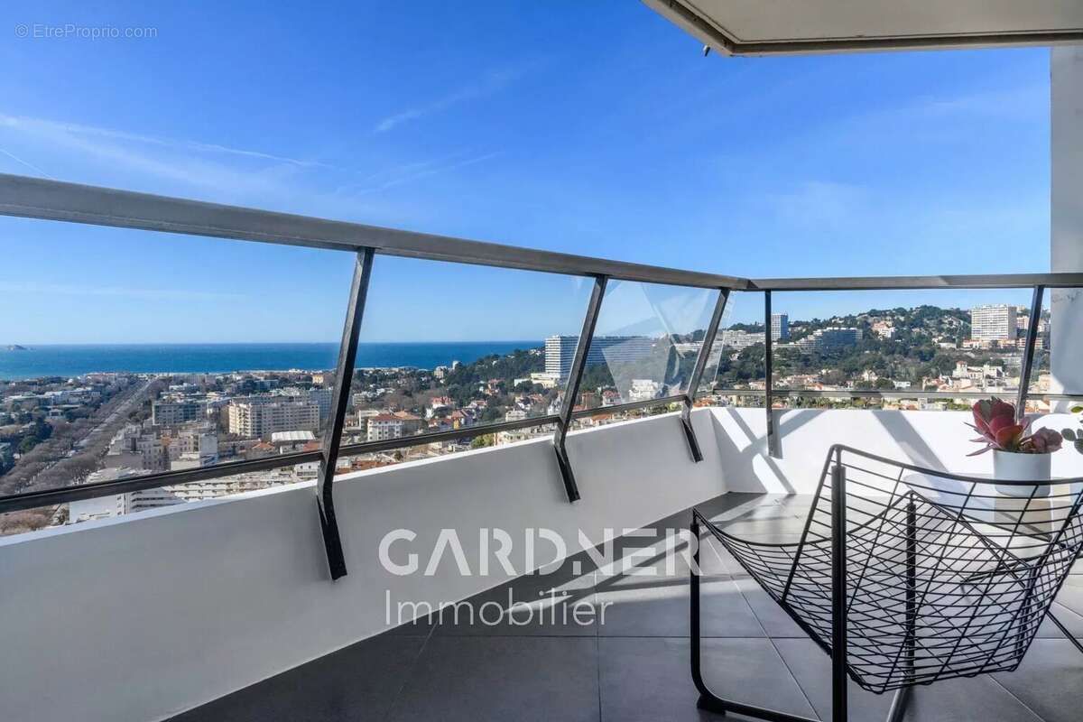 Appartement à MARSEILLE-8E