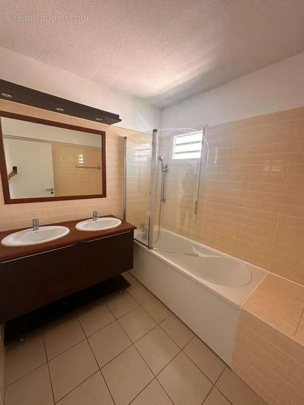 Appartement à LE GOSIER