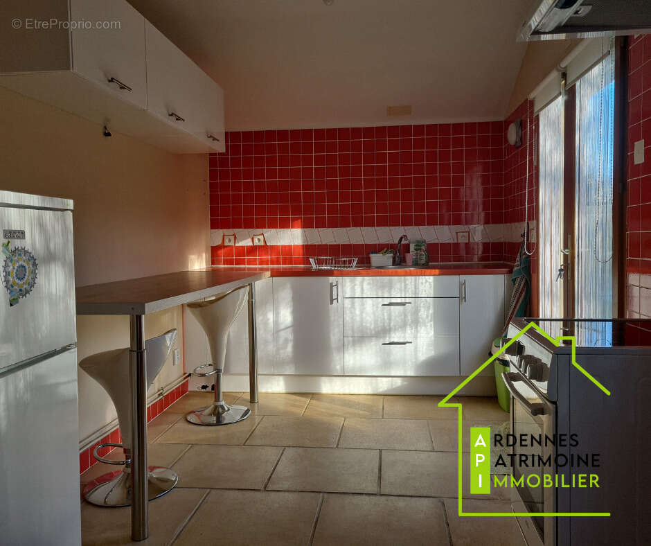 Maison à SAPOGNE-ET-FEUCHERES