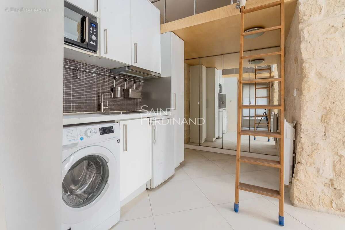 Appartement à PARIS-11E