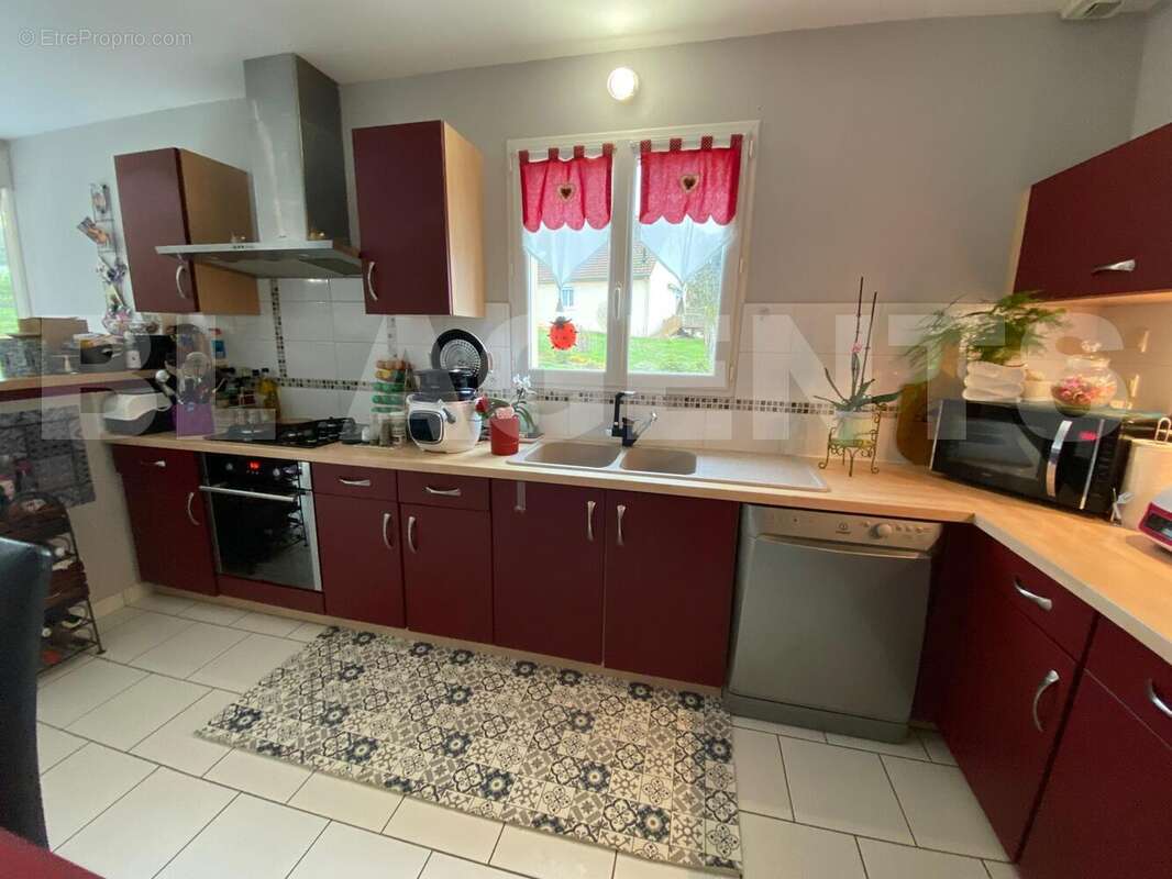 WhatsApp Image 2025-12-05 à 09 - Maison à BONNETABLE