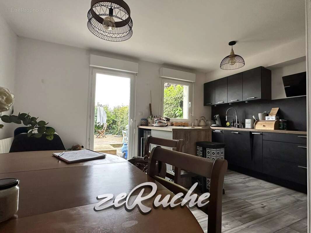 Maison familiale 3 chambres à Démouville - photo 3