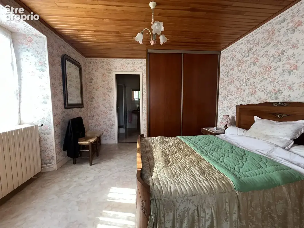 Maison 90 m² à Allanche  - photo 6